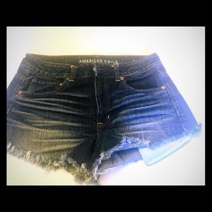 American Eagle Outfitters Cut-off Shorts, Size 6